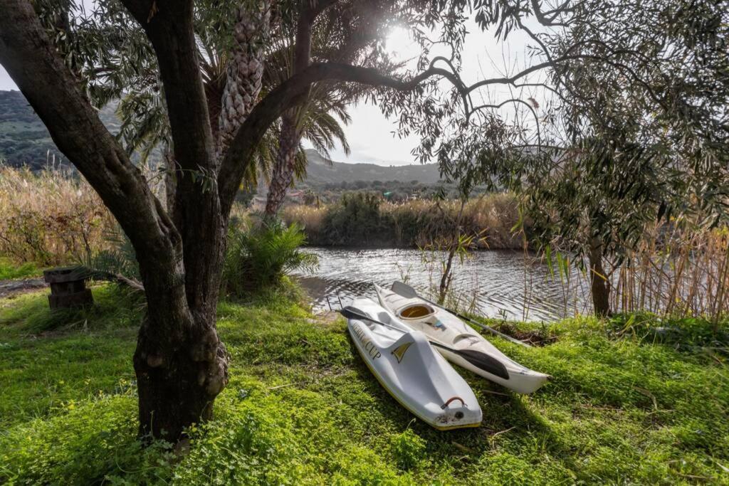 A Charming Country Cottage + Bikes And Kayaks Bosa Extérieur photo