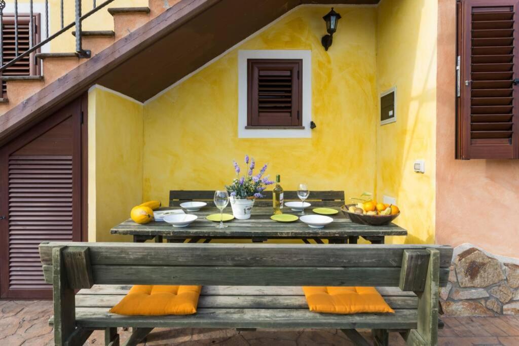 A Charming Country Cottage + Bikes And Kayaks Bosa Extérieur photo